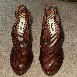 Moschino Textured Brown Heels